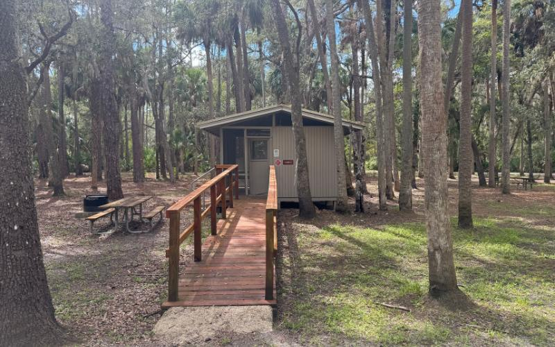Hontoon Island Small Cabin ADA with Ramp exterior with screened porch